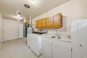 7009 Fairfield Dr, Santa Rosa, CA 95409 - Photo 23