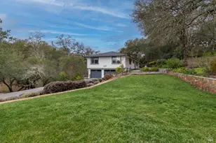 695 Chiquita Rd, Healdsburg, CA 95448 - Photo 1