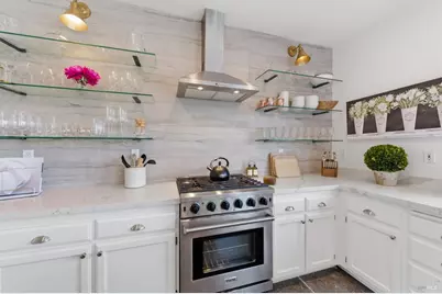 66 S Newport Drive, Napa, CA 94559 - Photo 31