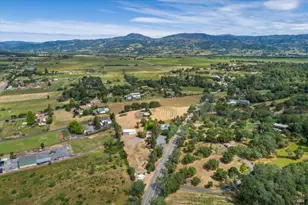 317 Alexander Valley Rd, Healdsburg, CA 95448 - Photo 33