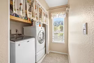 105 William Cir, Cloverdale, CA 95425 - Photo 19