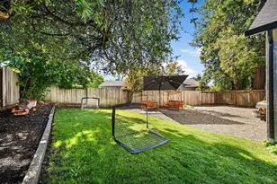 855 Garden Ct, Petaluma, CA 94954 - Photo 11