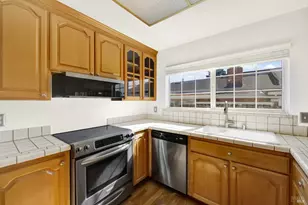1154 Woodridge Dr, Vacaville, CA 95687 - Photo 25