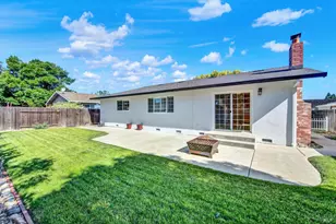 1154 Woodridge Dr, Vacaville, CA 95687 - Photo 57