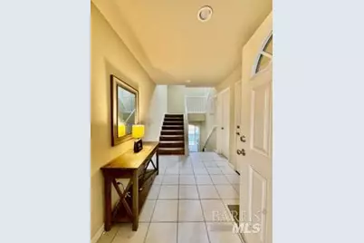 300 Locust Drive #22, Vallejo, CA 94591 - Photo 5