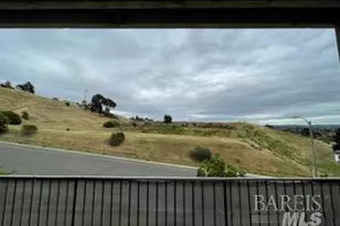 300 Locust Dr, Vallejo, CA 94591 - Photo 17