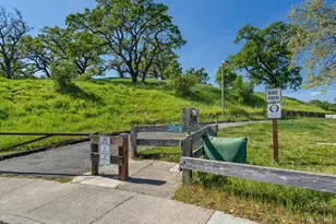 21 Briarwood Ct, Novato, CA 94947 - Photo 33