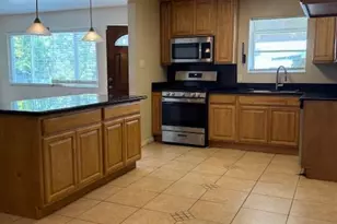 319 Ladera Dr, Vallejo, CA 94591 - Photo 3