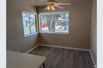 349 Zachary Drive, Vacaville, CA 95687 - Photo 5