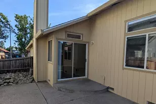 349 Zachary Dr, Vacaville, CA 95687 - Photo 23