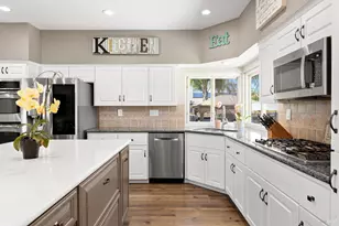 307 Flagstone Ct, Vacaville, CA 95687 - Photo 9