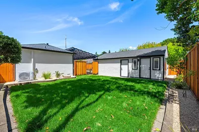 2152 Montecito Avenue, Santa Rosa, CA 95404 - Photo 37