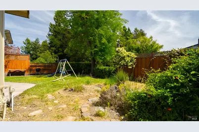 863 Holly Avenue, Rohnert Park, CA 94928 - Photo 47