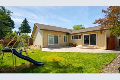 863 Holly Avenue, Rohnert Park, CA 94928 - Photo 23
