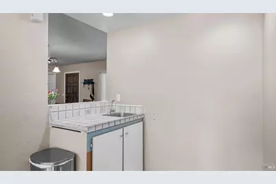 863 Holly Avenue, Rohnert Park, CA 94928 - Photo 61