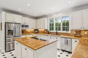 13 W Brooke Dr, Novato, CA 94947 - Photo 19