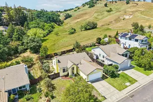 361 Hilltop Ct, Vacaville, CA 95688 - Photo 25