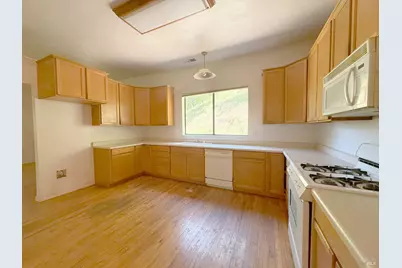 32757 Highway 128 Highway, Cloverdale, CA 95425 - Photo 5