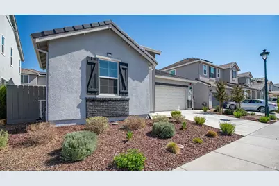 833 Cosmos Drive, Vacaville, CA 95687 - Photo 3