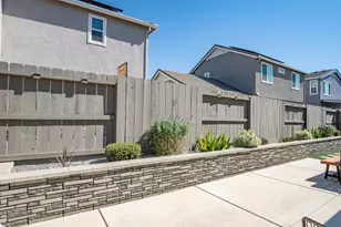 833 Cosmos Dr, Vacaville, CA 95687 - Photo 41