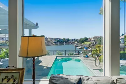 121 N Newport Drive, Napa, CA 94559 - Photo 27