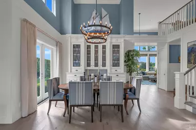 121 N Newport Drive, Napa, CA 94559 - Photo 17