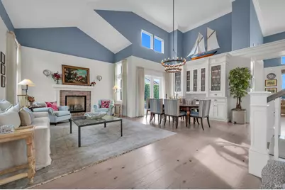 121 N Newport Drive, Napa, CA 94559 - Photo 3