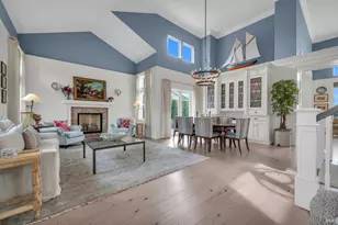 121 N Newport Dr, Napa, CA 94559 - Photo 3