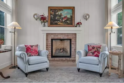 121 N Newport Drive, Napa, CA 94559 - Photo 15