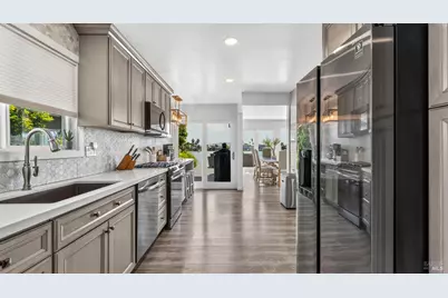 196 Caribe Isle, Novato, CA 94949 - Photo 17