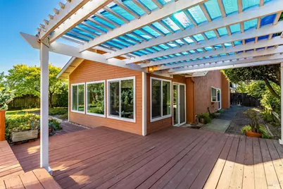 876 Dover Circle, Benicia, CA 94510 - Photo 49