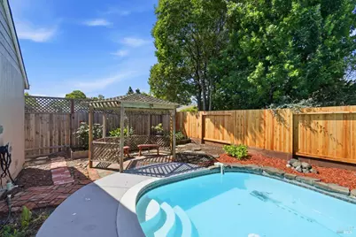 7581 Bonita Avenue, Rohnert Park, CA 94928 - Photo 39