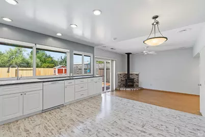 7581 Bonita Avenue, Rohnert Park, CA 94928 - Photo 13