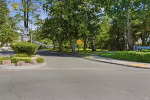 84 Belvedere Ct, Napa, CA 94559 - Photo 35