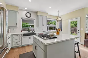 2129 Fieldcrest Ave, Fairfield, CA 94534 - Photo 9