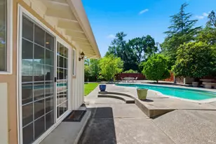 1001 Broadmoor Dr, Napa, CA 94558 - Photo 23