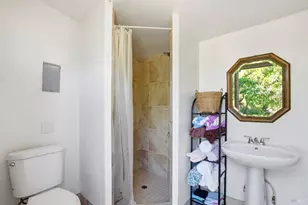 1001 Broadmoor Dr, Napa, CA 94558 - Photo 27