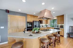 814 W I St, Benicia, CA 94510 - Photo 13