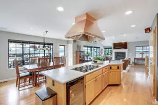 814 W I St, Benicia, CA 94510 - Photo 11