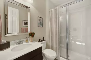 837 Erin Way, Napa, CA 94559 - Photo 33