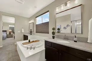 837 Erin Way, Napa, CA 94559 - Photo 43