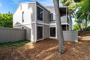 900 Southampton Rd, Benicia, CA 94510 - Photo 23