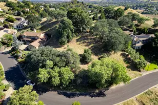 2060 Pinecrest Ct, Vacaville, CA 95688 - Photo 1