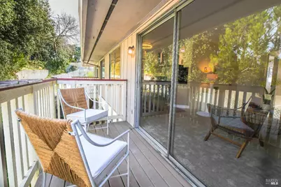 919 W L Street #15, Benicia, CA 94510 - Photo 17