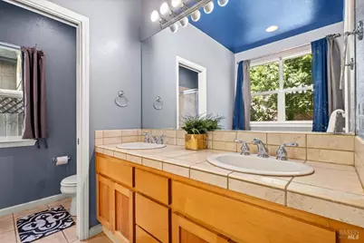 4717 Starbuck Avenue, Santa Rosa, CA 95409 - Photo 17