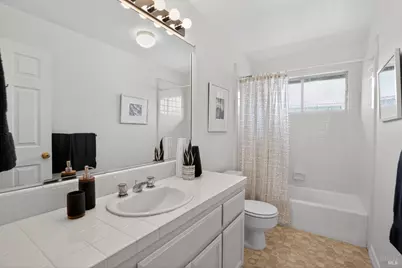 16 Figtree Lane, Novato, CA 94947 - Photo 21