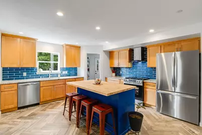 470 E O Street, Benicia, CA 94510 - Photo 3