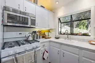 40 Canyon Rd, San Anselmo, CA 94960 - Photo 37