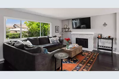385 San Carlos Way, Novato, CA 94945 - Photo 15