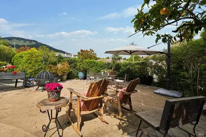385 San Carlos Way, Novato, CA 94945 - Photo 7